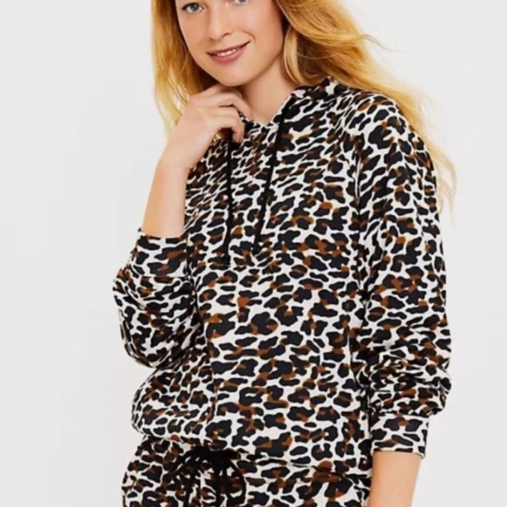 Lou & Grey Leopard Print Pullover Hoodie in Black, Brown, White